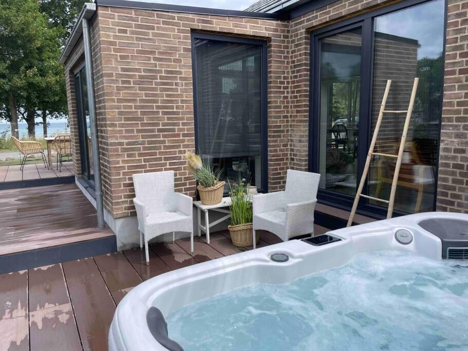 Luksus Hus I 1St Raekke, All-Incl Top Komfort Med Spa Og Skov Strøby Ladeplads Exterior foto
